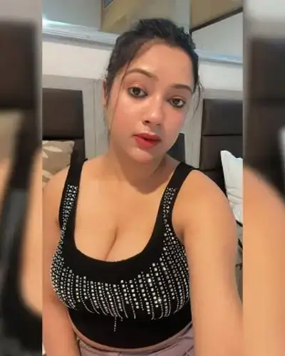 Call Girls Service Yawal
